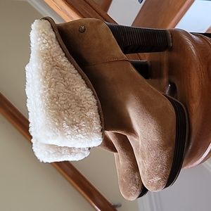 UGG Dandylion Chestnut Brown Leather High Heel Ankle Boots Size 9 1003128